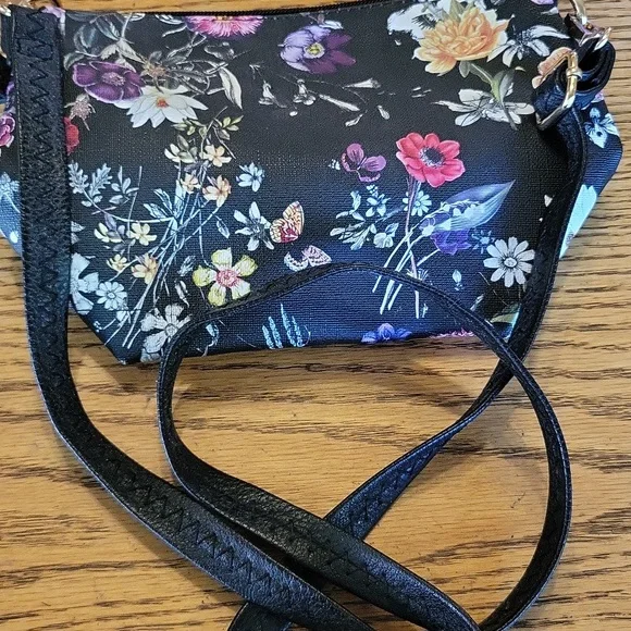 Black Floral Crossbody Bag with Zippered Closure - Picture 5 of 5